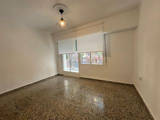 Lloguer Pis  Avinguda joan peset aleixandre. Luminoso piso exterior de 4 dormitorios en godella