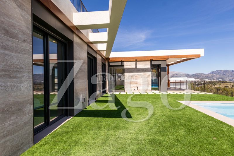 Foto bd7887fa-2637-4f2d-ba87-51145455e8aa. Casa amb aparcament a balcón de ponoig - Polop paradis - Polop hills Polop