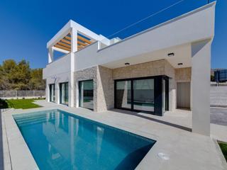 Casa in Calle amsterdam 11-a. Venta de villa con gran jardin en finestrat