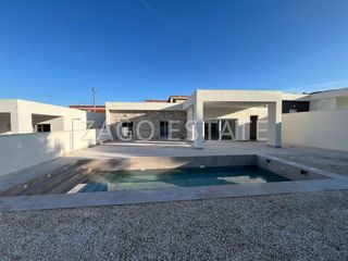 Casa adossada a Romana (la)