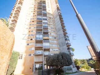 Etagenwohnung en Calle presidente adolfo suarez 24. Se vende exclusivo piso con impresionantes vistas al mar y la ci