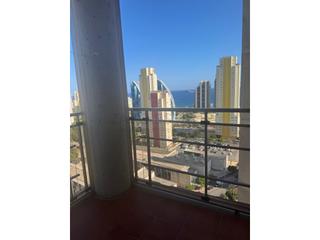 Rent Flat in Calle presidente adolfo suarez 24. Piso en planta alta con vistas al mar  larga temporada  vía parq