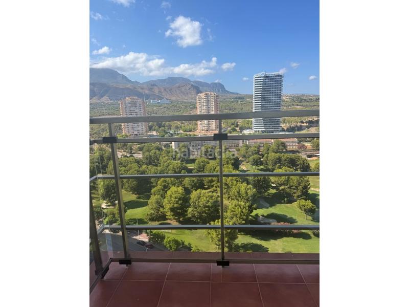 Foto 0917c764-d54a-43c8-851f-24c46d5ec01f. Alquiler piso en calle presidente adolfo suarez 24 piso en planta alta con vistas al mar larga temporada vía parque, en Benidorm
