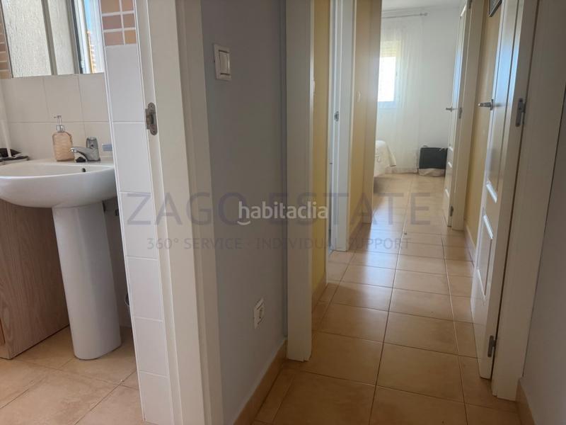 Foto 270bedd7-58aa-44e7-b9e8-76387321a5a3. Rent flat in calle presidente adolfo suarez 24 in Benidorm