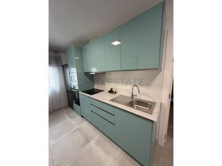 Miete Appartement  Calle actor tony leblanc 8. Se alquila para larga temporada precioso piso recién reformado