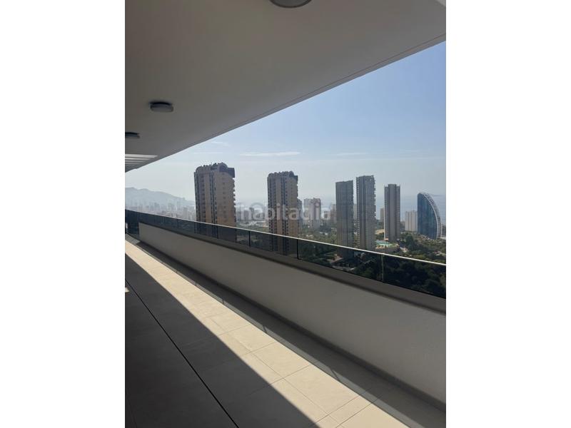 Foto 1fde5ce9-4501-4015-bfdb-90c200a55dbd. Dachwohnung in calle presidente adolfo suarez in Via Parque Benidorm