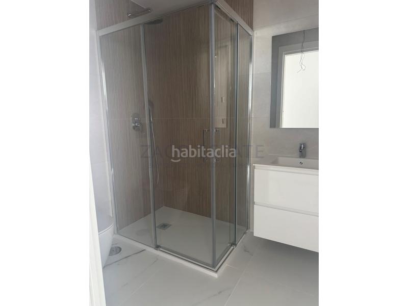 Foto b05d92e0-a8a0-4b02-8b99-a6ab6e276bdf. Dachwohnung in calle presidente adolfo suarez in Via Parque Benidorm