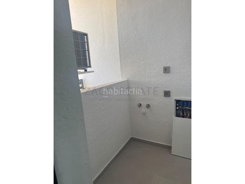 Foto b15efe90-298f-43d1-aa24-0dc3e7154019. Dachwohnung in calle presidente adolfo suarez in Via Parque Benidorm