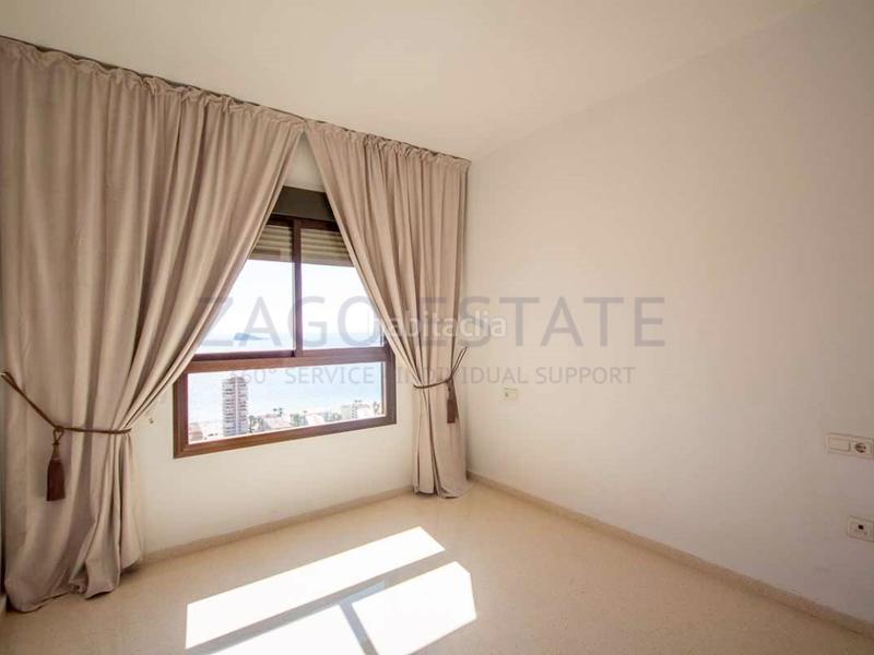 Foto 295f02b1-3a04-40ba-b900-26242177cc4e. Flat with parking pool in Playa Poniente Benidorm