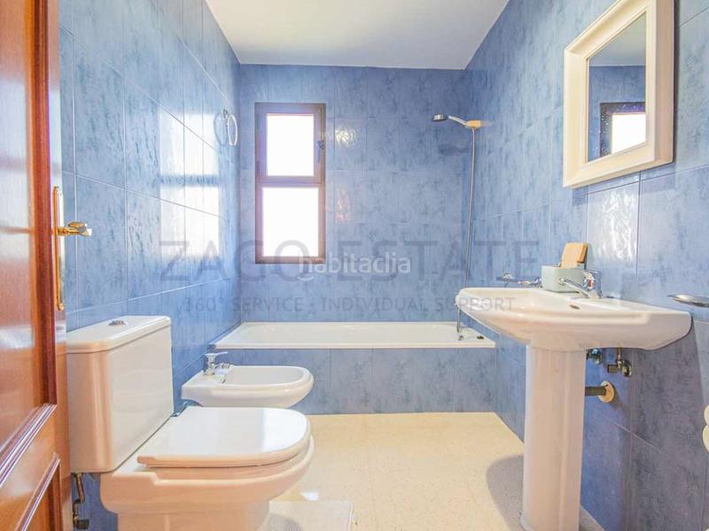 Foto bf44fb98-2430-4814-ba82-38f054ba9b9e. Flat with parking pool in Playa Poniente Benidorm