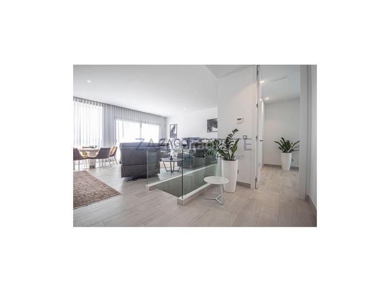 Foto b692ee68-eb3c-4f0b-97dc-f1bd4f73ef8d. Casa con parcheggio in balcón de Finestrat-terra marina Finestrat