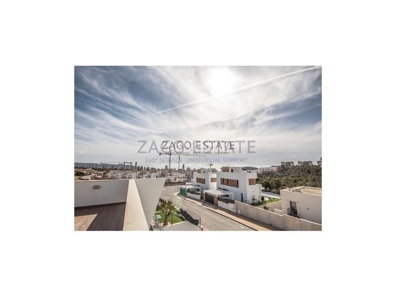 Foto dbc6273b-47b5-492d-8650-208e8e7b0259. Casa con parcheggio in balcón de Finestrat-terra marina Finestrat