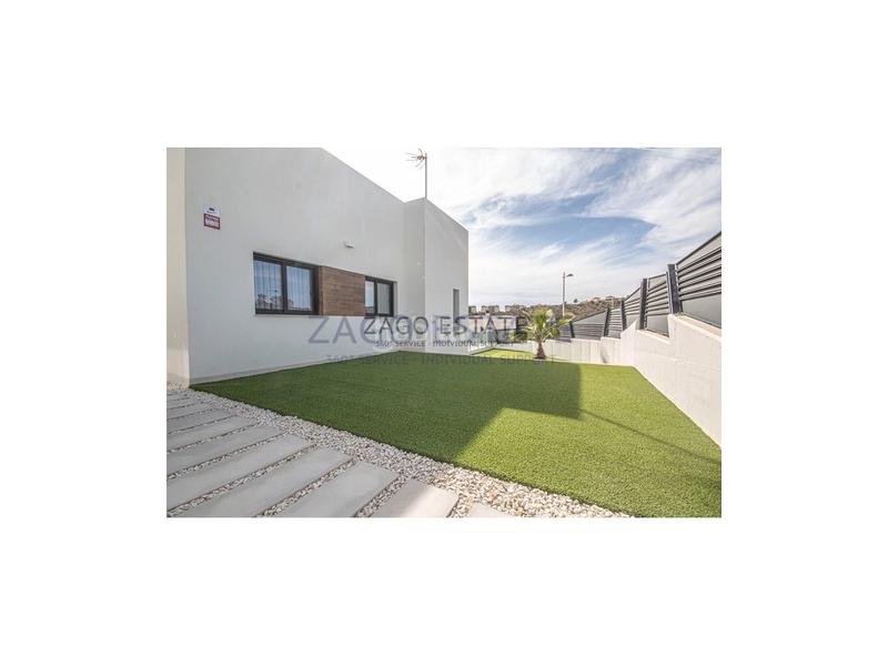 Foto dff6a30c-4f3c-4d21-a6bf-c866d0980780. Casa con parcheggio in balcón de Finestrat-terra marina Finestrat