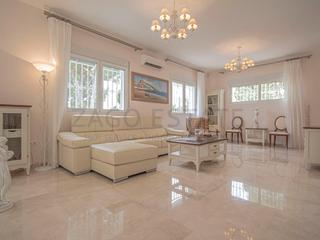 Lloguer Xalet  Calle aitana-paradiso. Alquiler larga temporada chalet con piscina climatizada