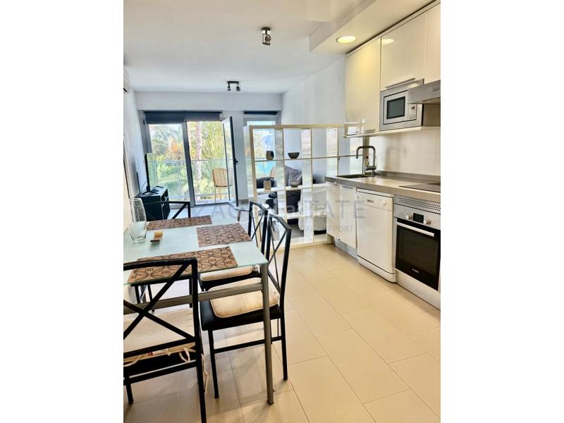 Foto f89b4949-1bf5-4f9a-9469-9b9f87c7ca88. Miete etagenwohnung in calle la cala 2 in Playa Poniente Benidorm