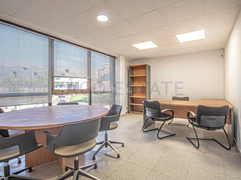 Foto 57f4a90a-80c4-45e4-8568-c3c9225f49d4. Location local commercial dans Juzgados - Plaza de Toros Benidorm