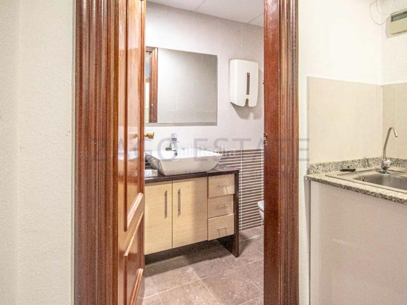 Foto f144aafd-6179-4a7c-99f9-97c2edaf7c9d. Location local commercial dans Juzgados - Plaza de Toros Benidorm