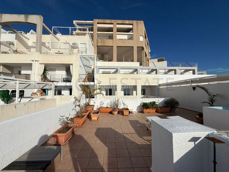 Foto 4886cdc0-e21b-4999-adb3-cd35602136fa. Location duplex avec parking dans Rincón Alto Benidorm