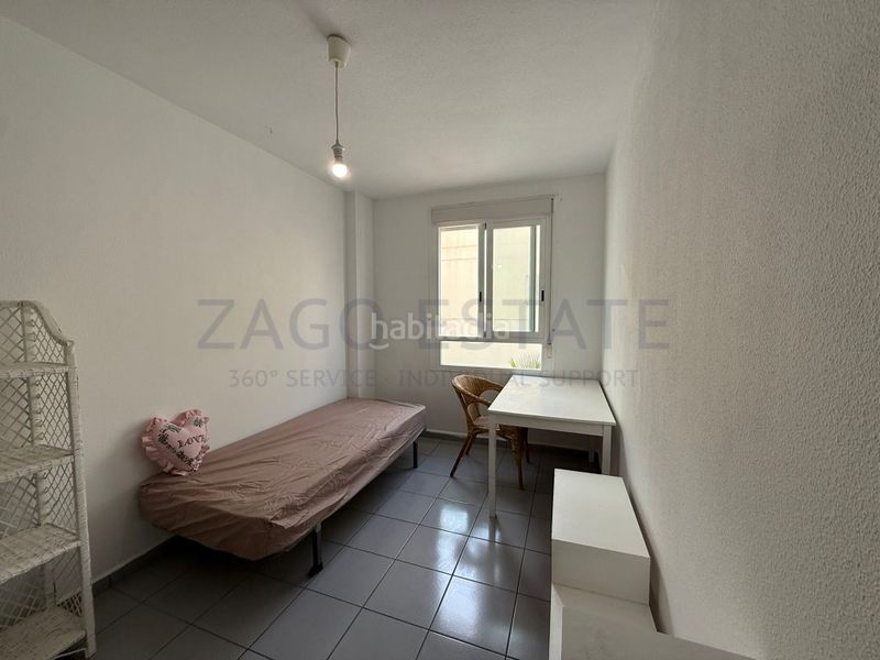 Foto 606403e2-e9da-40bc-818d-f57804cebf73. Location duplex avec parking dans Rincón Alto Benidorm