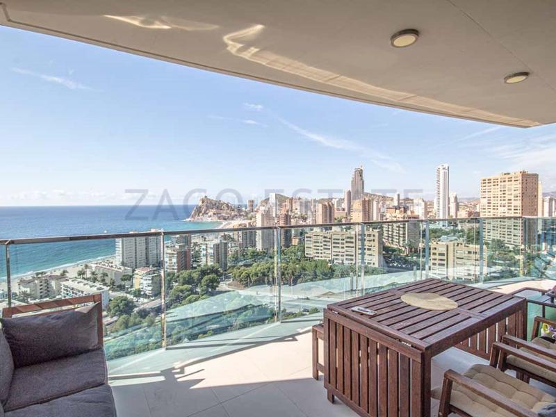 Foto dfe835c3-1c69-4fc5-a821-187f4ed29884. Rent flat with parking in Playa Poniente Benidorm