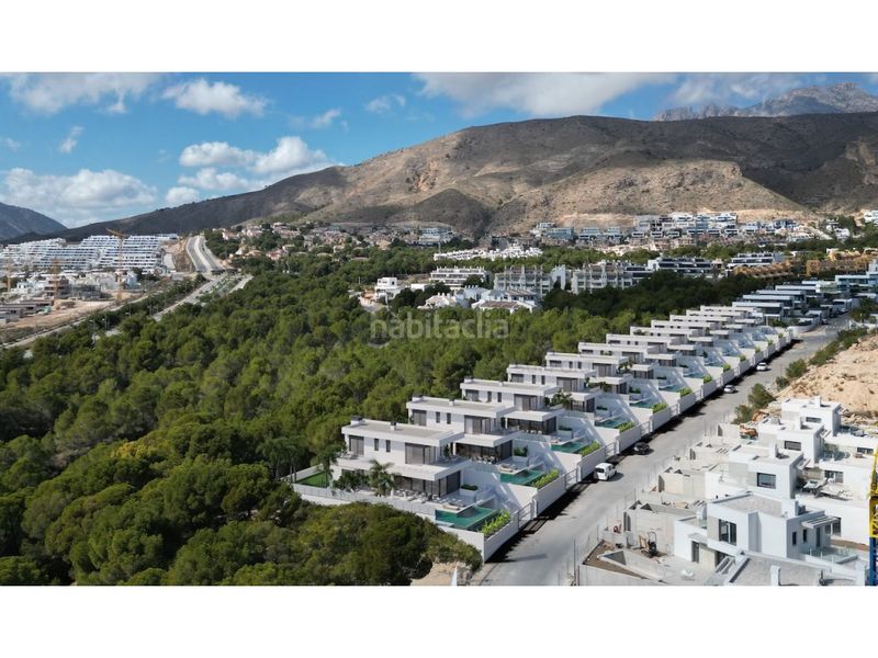 Foto b781fddb-c4d5-4a48-8354-113f2c289760. Casa a calle brussel.les 12 a Golf Bahía Finestrat