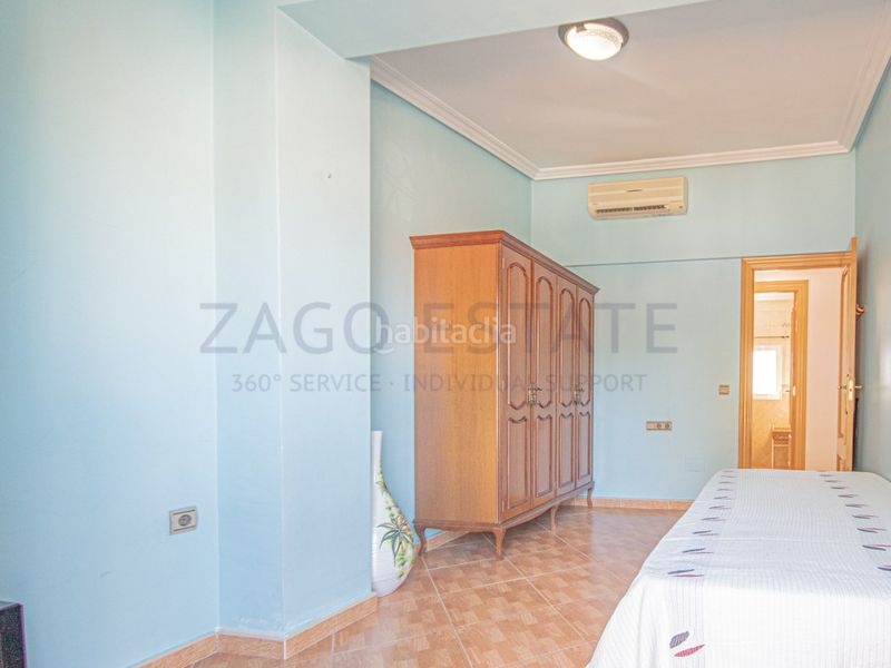 Foto 0d0b6976-502a-4aa9-8023-82f40fb4e9a4. Casa adosada espectacular casa pareada en la nucía calidad de vida en una ubicación privilegiada en Nucia (la)