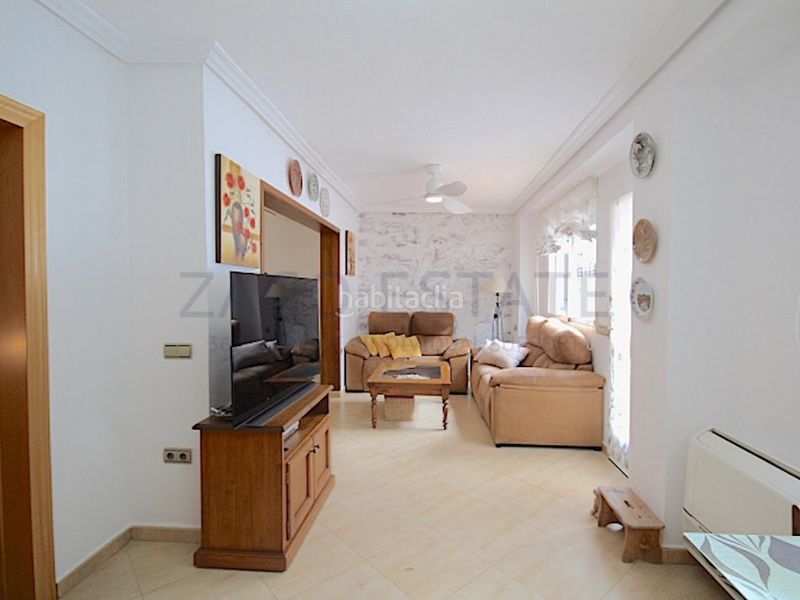 Foto 3765e18d-14f8-491e-b276-ebe18ff77d98. Casa adosada espectacular casa pareada en la nucía calidad de vida en una ubicación privilegiada en Nucia (la)