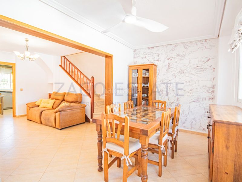 Foto a11b7cfb-83f4-4d26-9243-5c1fbb184065. Casa adosada espectacular casa pareada en la nucía calidad de vida en una ubicación privilegiada en Nucia (la)