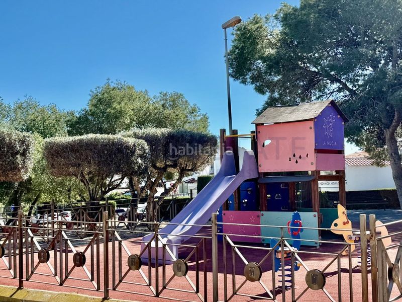 Foto adee74cf-b51a-4a5b-9b6e-29ccc8c2815f. Casa adosada espectacular casa pareada en la nucía calidad de vida en una ubicación privilegiada en Nucia (la)