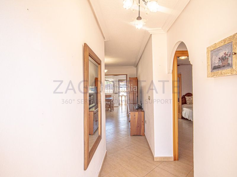 Foto c021f0b1-1474-4ed8-a592-7b1e8996de01. Casa adosada espectacular casa pareada en la nucía calidad de vida en una ubicación privilegiada en Nucia (la)