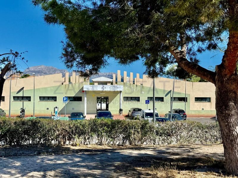 Foto c2b9279f-8e45-4d8d-88d7-70c4918b99bf. Casa adosada espectacular casa pareada en la nucía calidad de vida en una ubicación privilegiada en Nucia (la)