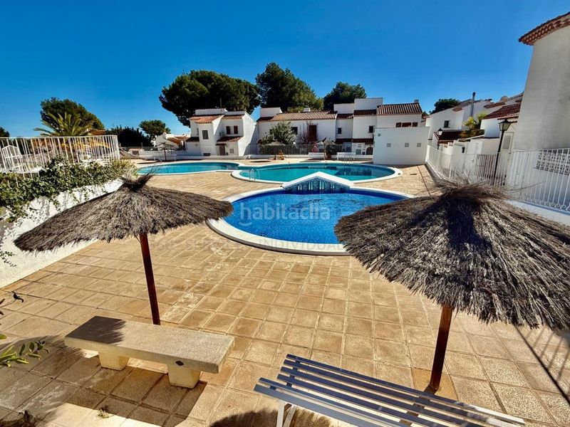 Foto d6afa6ae-50ad-4856-9b09-e934c4ec055e. Casa adosada espectacular casa pareada en la nucía calidad de vida en una ubicación privilegiada en Nucia (la)