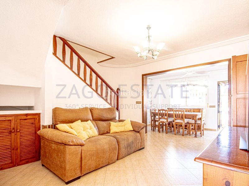 Foto e1eb4dea-51ba-4e30-bfe2-888e37f830c6. Casa adosada espectacular casa pareada en la nucía calidad de vida en una ubicación privilegiada en Nucia (la)