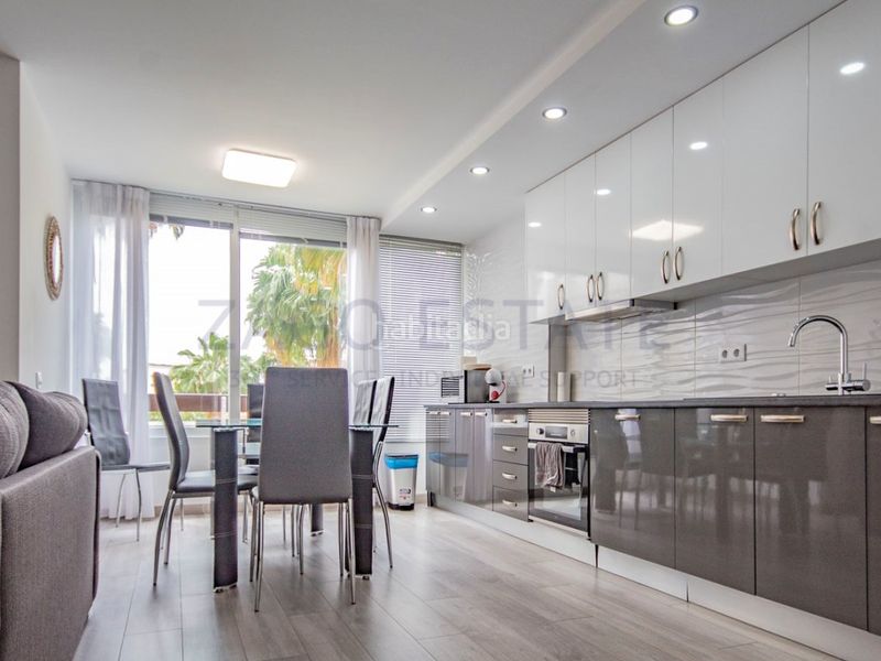 Foto 6467e308-1e70-4ebb-a5cb-17ac922c7aef. Lloguer pis amb aparcament a Rincón Alto Benidorm