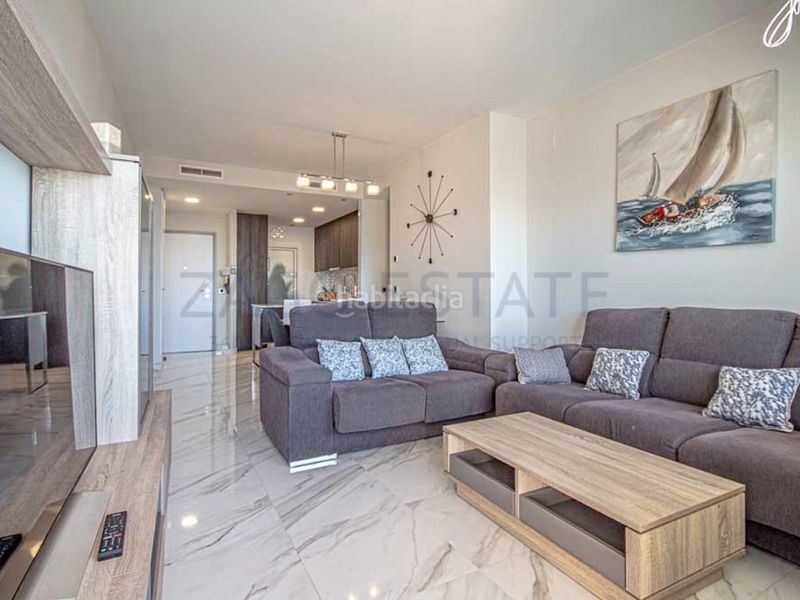 Foto 0d0baf82-bc21-439a-a06e-95ae500952db. Rent flat with parking pool in Playa Poniente Benidorm