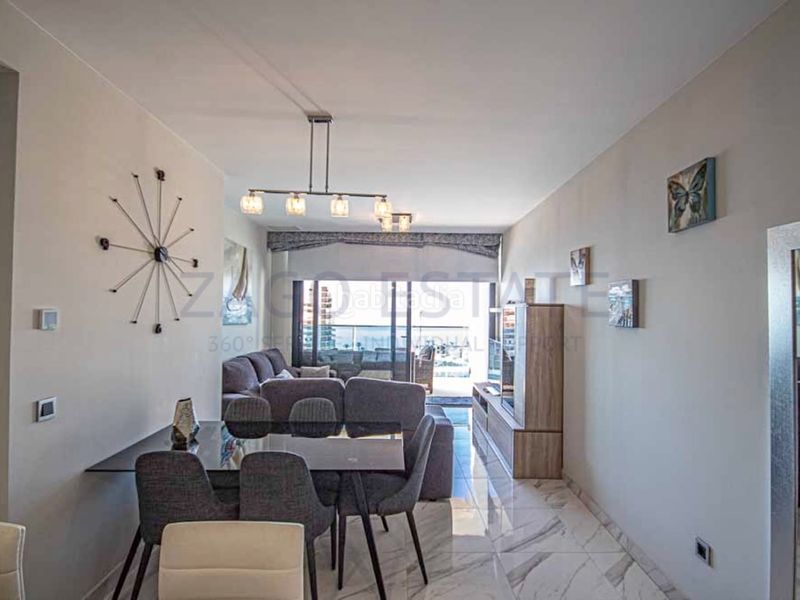 Foto 8a43591c-2dad-495a-bba6-67d38103cd97. Rent flat with parking pool in Playa Poniente Benidorm