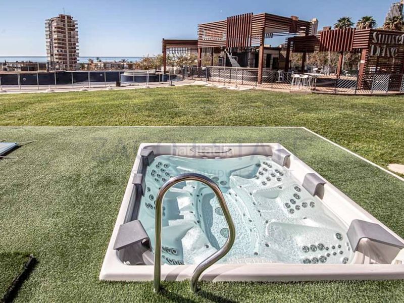 Foto f7b30b65-c0e1-406e-b474-891e3b16e85e. Rent flat with parking pool in Playa Poniente Benidorm