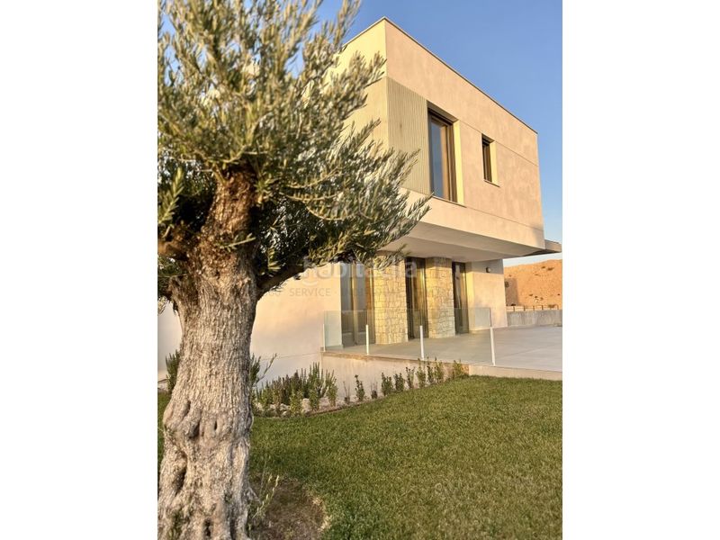 Foto dc67226d-eacb-4ccf-9cfd-2ff2e6252054. Casa a Golf Bahía Finestrat