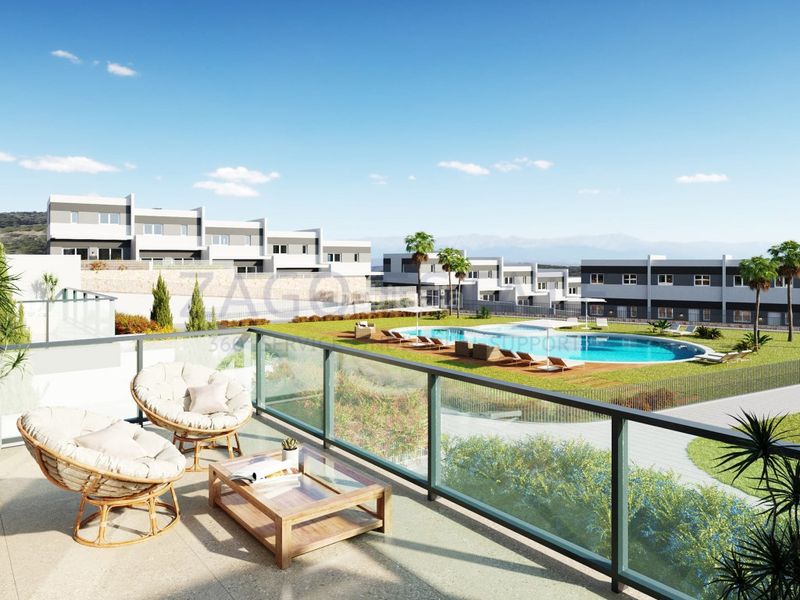 Foto edaf58b5-5a00-483b-a57e-623fe0a4a67b. Casa adossada amb piscina a balcón de Finestrat-terra marina Finestrat