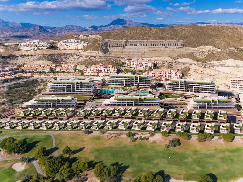 Foto 1f7b23e2-17cb-4e79-aa04-5d53e80f32ed. Àtic amb piscina a Bonalba-Cotoveta Mutxamel