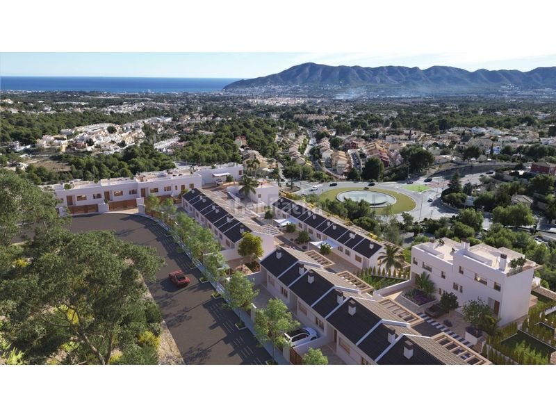 Foto 04e2d91c-dbd4-47f8-9818-8d854bea7801. Casa adossada amb piscina a Montebello - Nou Espai Nucia (la)