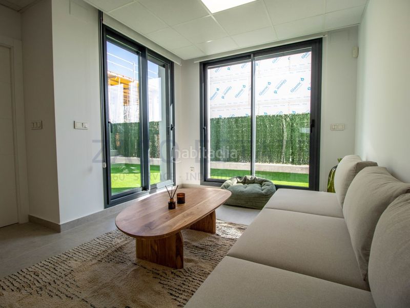 Foto 9d5e502c-f7d3-45af-9986-e9332035d4dd. Casa a balcón de Finestrat-terra marina Finestrat