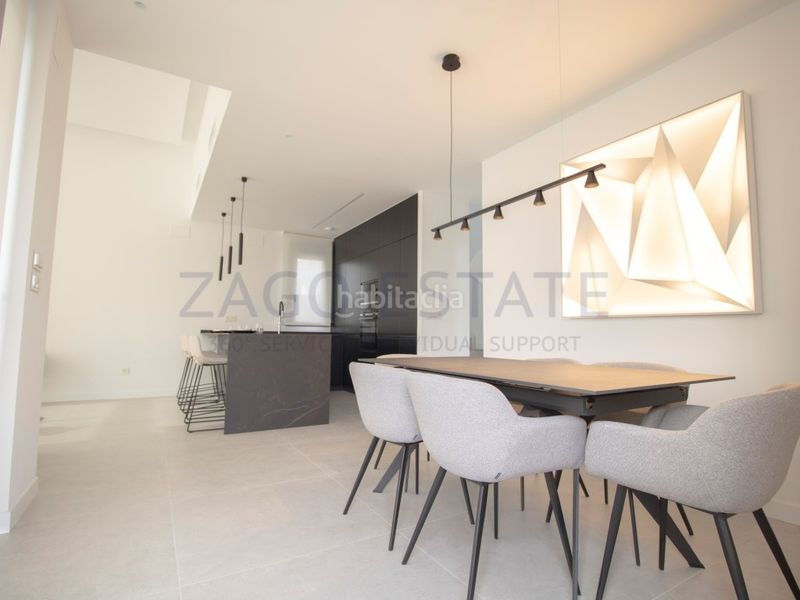 Foto e02efe6f-c69b-4c75-81ad-20432811d20d. Casa a balcón de Finestrat-terra marina Finestrat