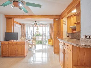 Rent Apartment  Avenida paris. Alquiler en rincon de loix