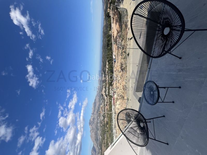 Foto 0b6f72e6-391d-40b1-9cba-933981b9526a. Casa aparellada a balcón de ponoig - Polop paradis - Polop hills Polop