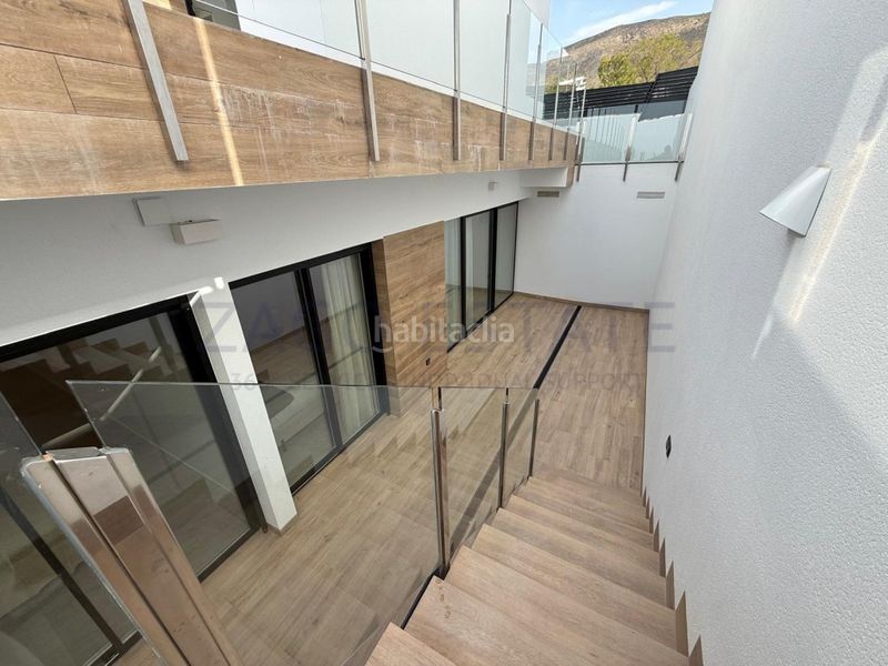 Foto 78ffb506-3eaf-4174-90c9-fed86161071a. Casa amb aparcament a balcón de Finestrat-terra marina Finestrat