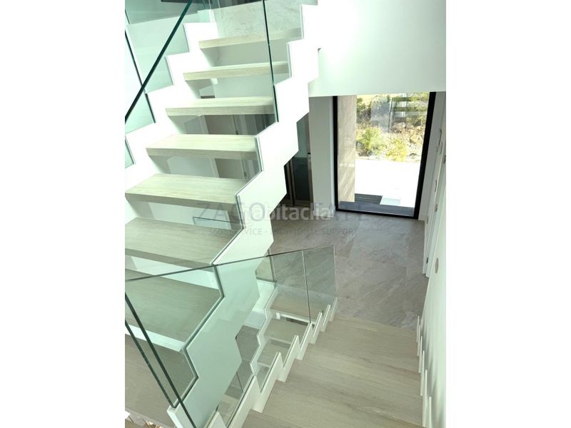 Foto d5695a65-776a-4177-a000-d43c00b00c68. Casa amb aparcament a balcón de Finestrat-terra marina Finestrat