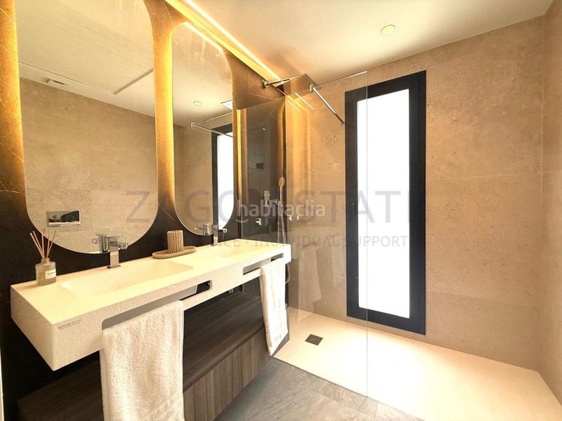 Foto d9a12a1e-e2d1-4d89-a2fb-316e10ed4da6. Casa amb aparcament a balcón de Finestrat-terra marina Finestrat