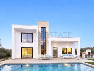 Casa  Carrer ecuador. Se vende espectacular villa de obra nueva terminada en finestrat