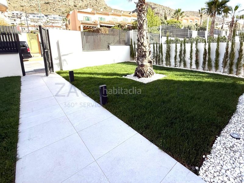 Foto 4475866d-ca7d-4452-9f5a-19ecd6e864e5. Casa amb aparcament a Golf Bahía Finestrat